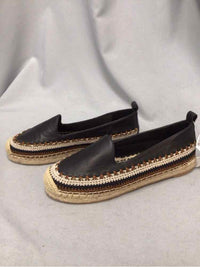 CHICOS SIZE 7 1/2 Ladies SHOES