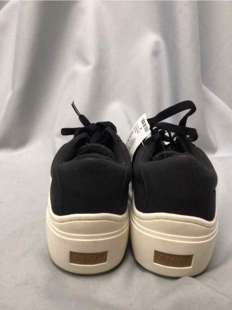 DR. SCHOLL'S SIZE 8 Ladies SHOES