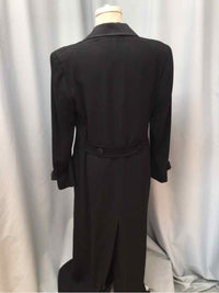 ST. JOHN SIZE 6 Ladies COAT