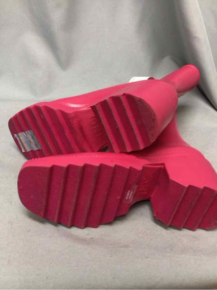 INC SIZE 8 Ladies SHOES