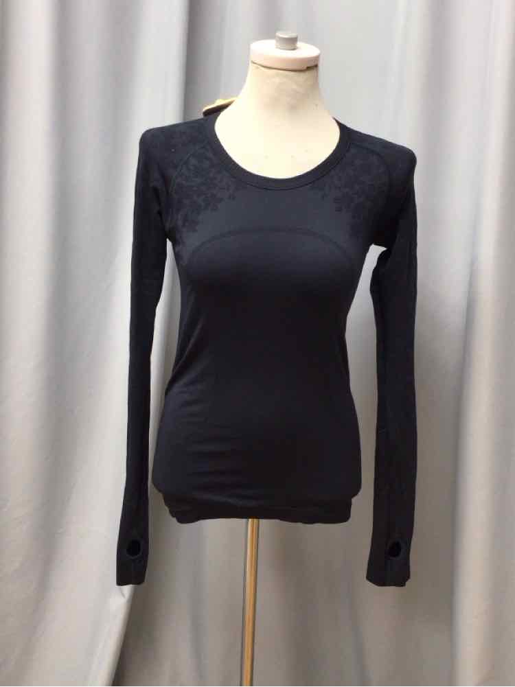 LULULEMON SIZE 6 Ladies EXERCISE
