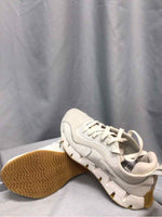 REEBOK SIZE 8 Ladies SHOES