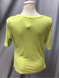 BANANA REPUBLIC SIZE MEDIUM Ladies TOP