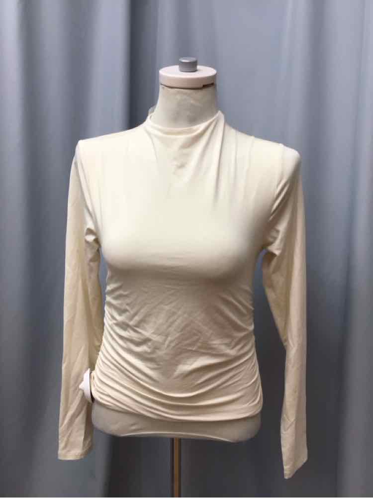 ABERCROMBIE & FITCH SIZE SMALL Ladies TOP