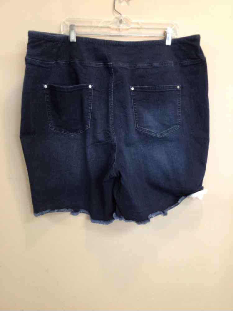 BELLE KIM GRAVEL SIZE 24 Ladies SHORTS