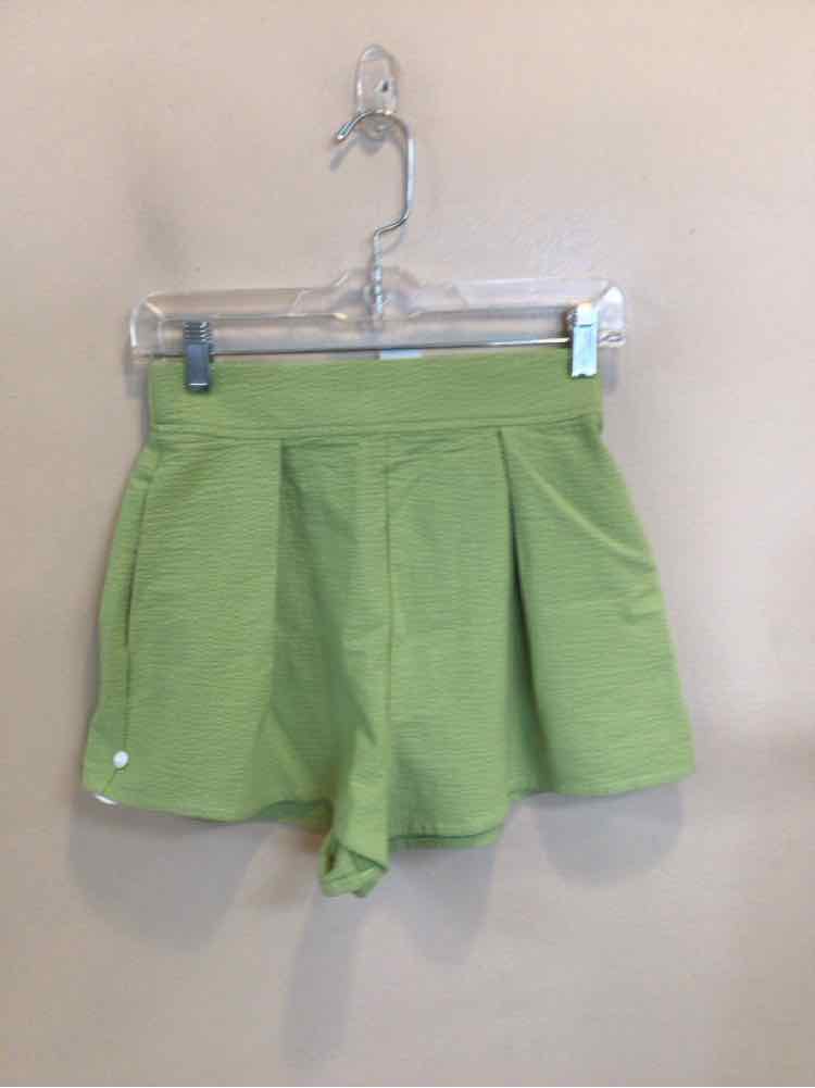 VESTIQUE SIZE SMALL Ladies SHORTS