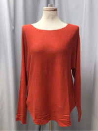 JOAN VASS SIZE LARGE Ladies TOP