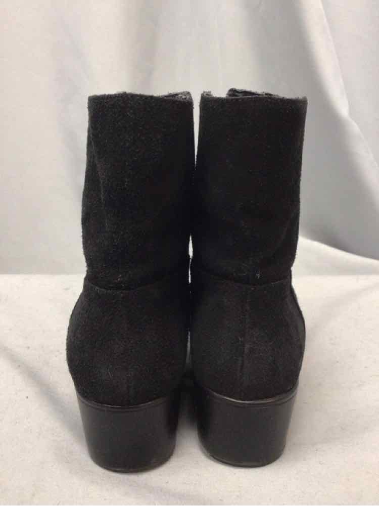 COLE HAAN SIZE 8 1/2 Ladies SHOES