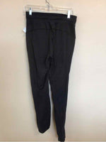 LULULEMON SIZE 6 Ladies EXERCISE