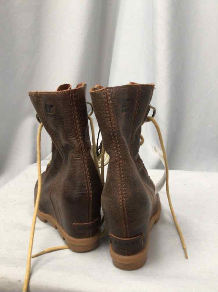 SOREL SIZE 8 Ladies SHOES