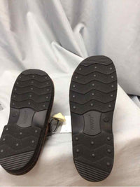 NAOT SIZE 11 Ladies SHOES