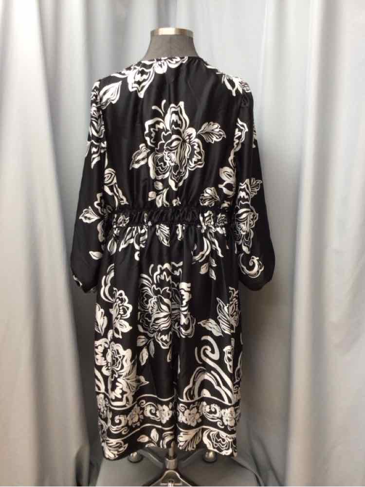 LANE BRYANT SIZE 24 Ladies DRESS