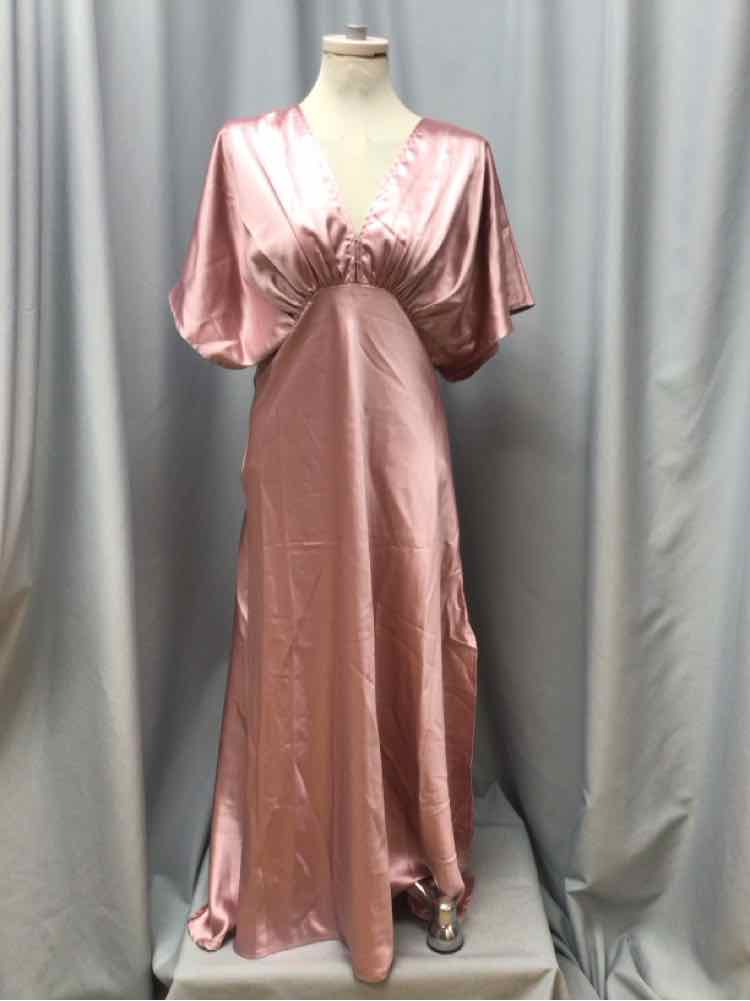 PETAL & PUP SIZE LARGE Ladies DRESS