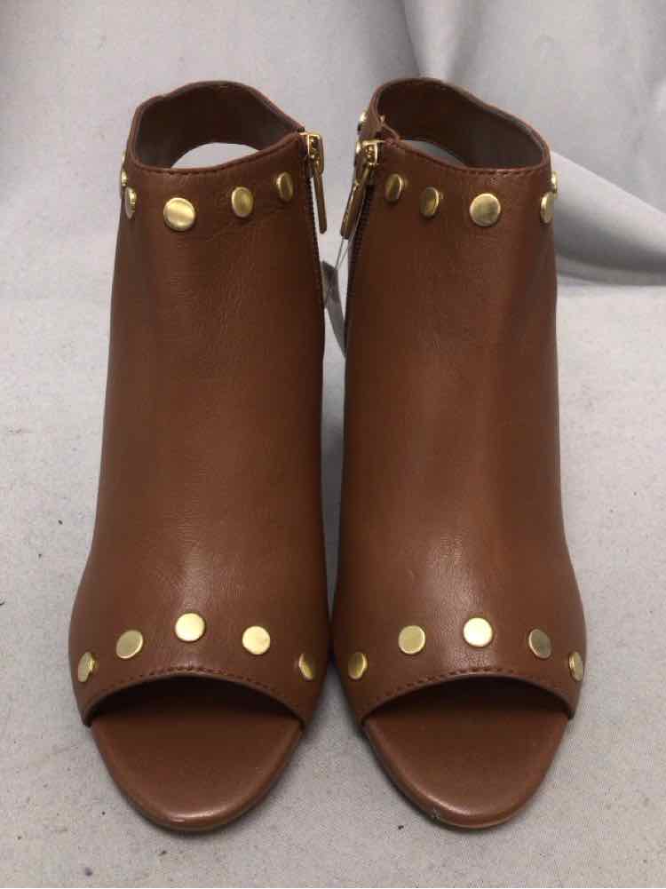 VINCE CAMUTO SIZE 8 1/2 Ladies SHOES