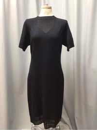 ST. JOHN SIZE MEDIUM Ladies DRESS