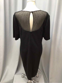 ST. JOHN SIZE 16 Ladies DRESS