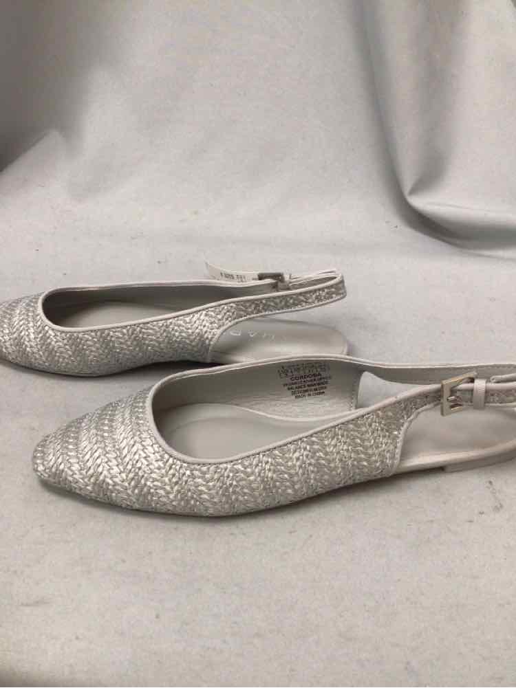 TAHARI SIZE 9 Ladies SHOES