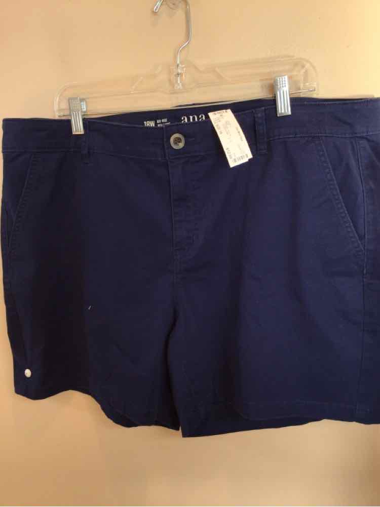 ANA SIZE 18 Ladies SHORTS