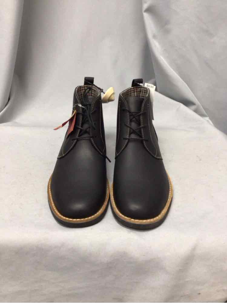 SIZE 11 1/2 PENGUIN Men's SHOES