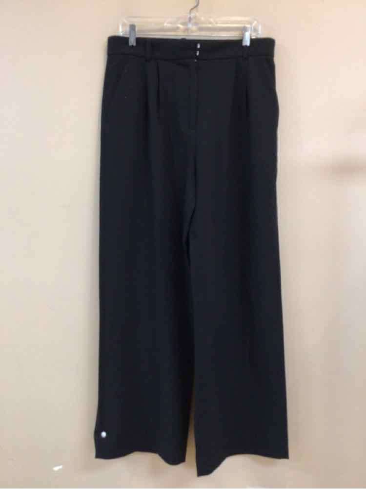 ABERCROMBIE & FITCH SIZE 31 Ladies PANTS