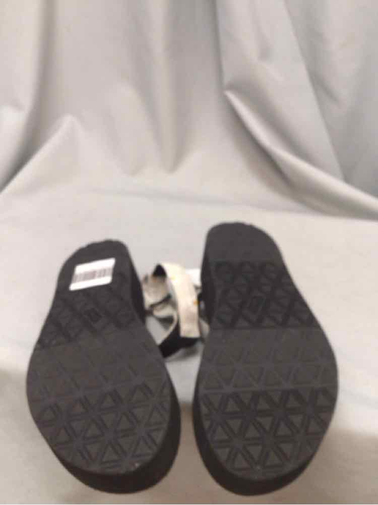 TEVA SIZE 10 Ladies SHOES