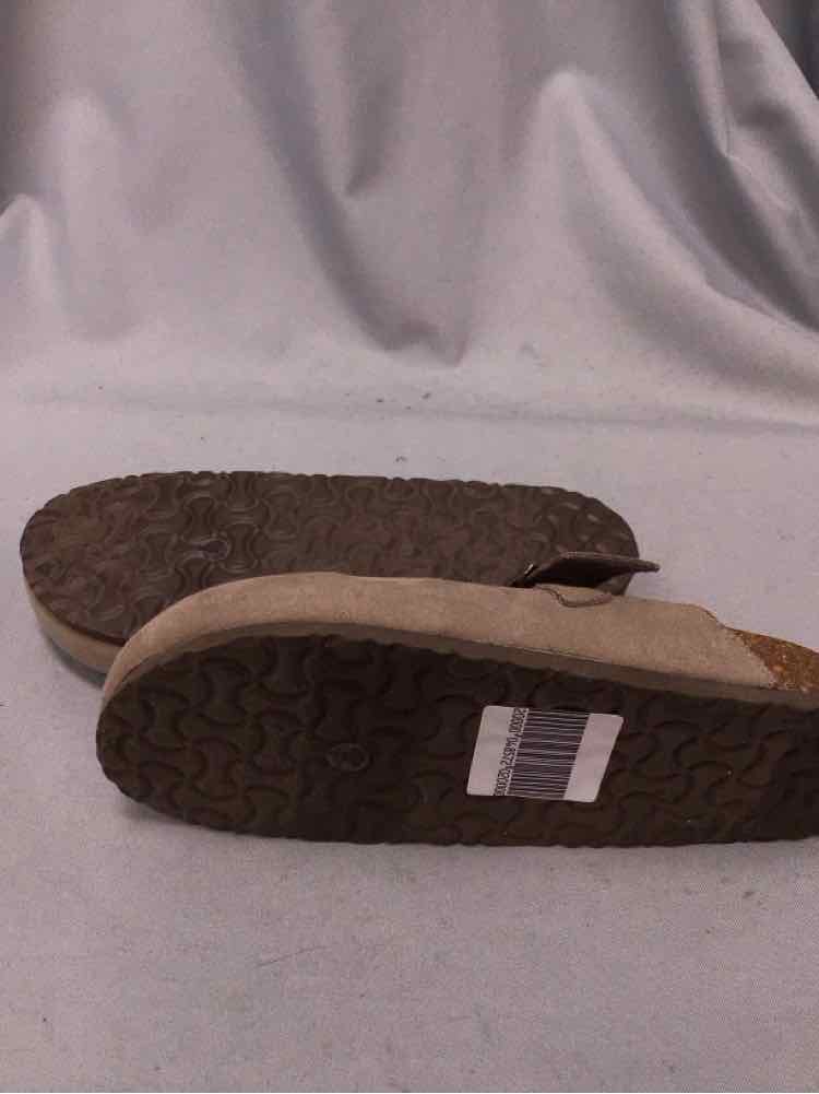 ARIZONA SIZE 6 Ladies SHOES