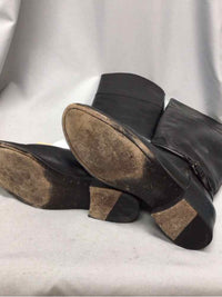 FRYE SIZE 7 1/2 Ladies SHOES