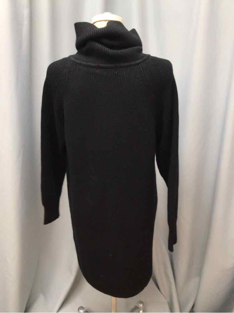VERNACULAR SIZE MEDIUM Ladies DRESS