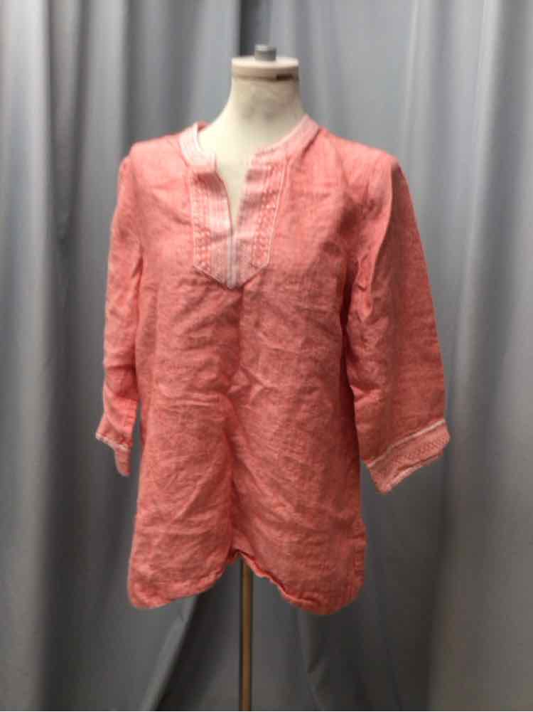 TOMMY BAHAMA SIZE LARGE Ladies BLOUSE