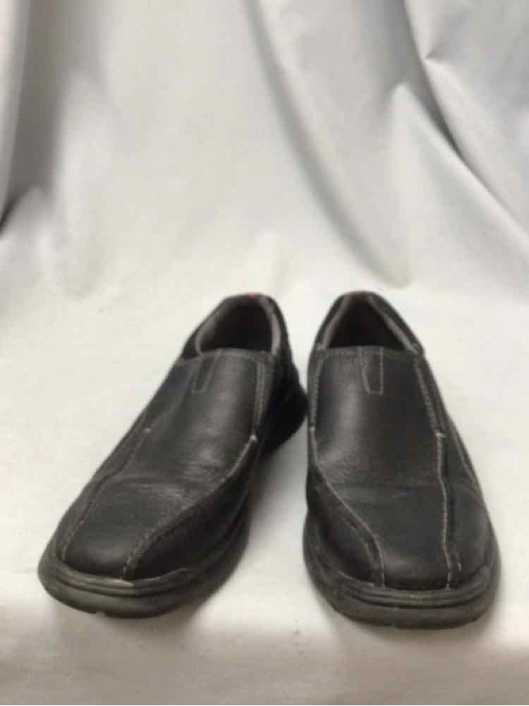 SIZE 9 1/2 CLARKS Men's SHOES