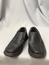 SIZE 9 1/2 CLARKS Men's SHOES