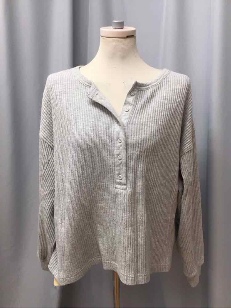 AERIE SIZE MEDIUM Ladies TOP