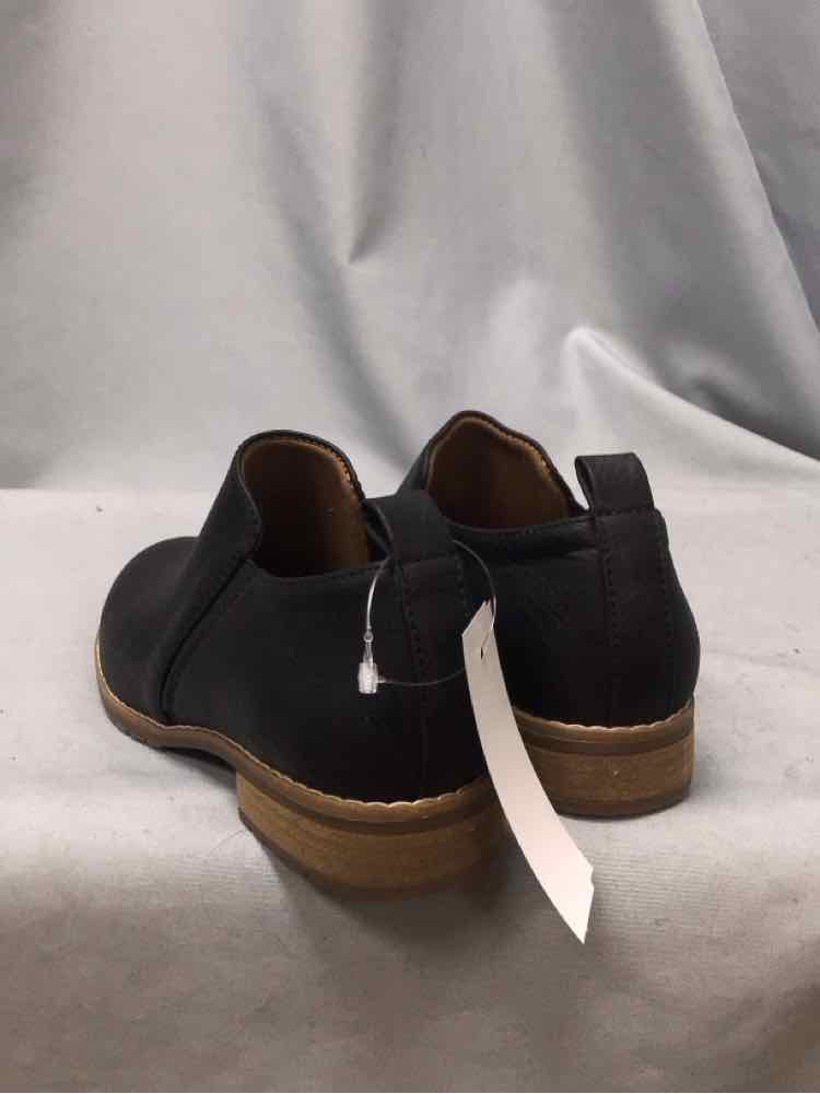 SOFT SIZE 8 Ladies SHOES