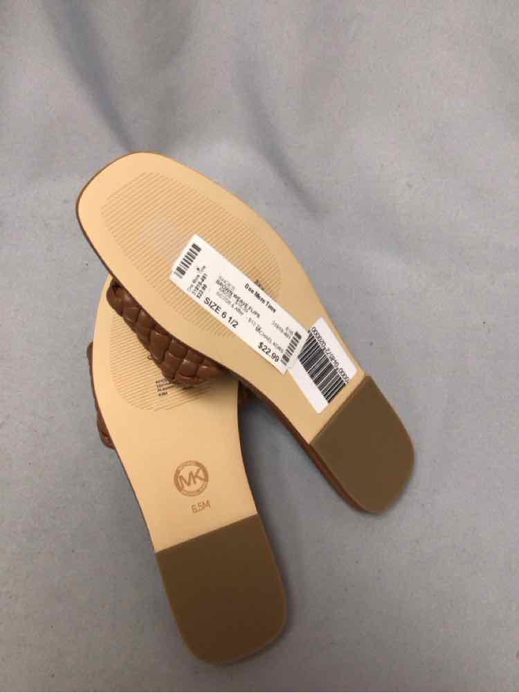 MICHAEL KORS SIZE 6 1/2 Ladies SHOES