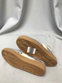 DV SIZE 8 Ladies SHOES