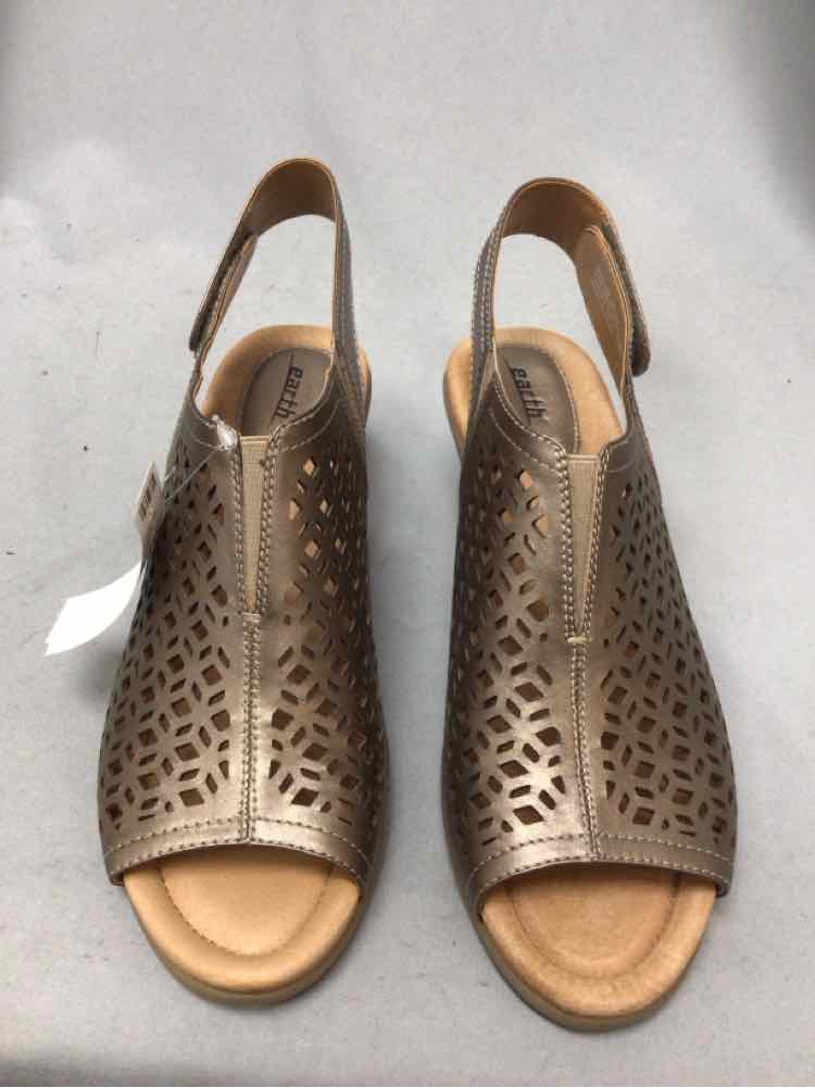 EARTH SIZE 12 Ladies SHOES