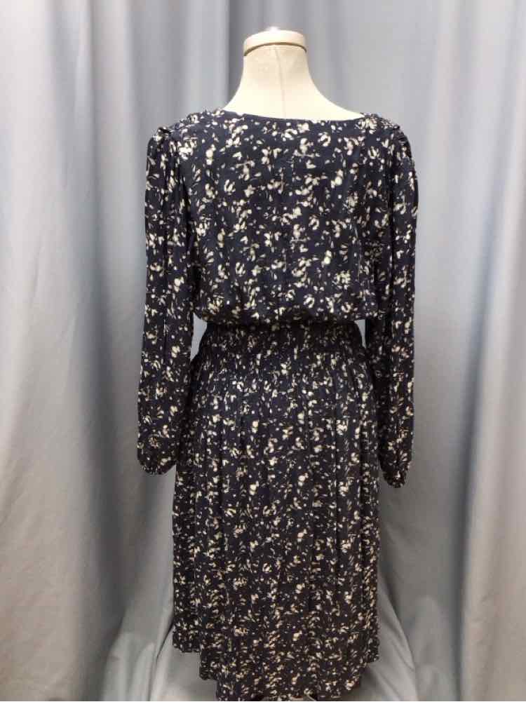 A NEW DAY SIZE LARGE Ladies DRESS