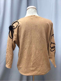 AAEDA SIZE MEDIUM Ladies TOP