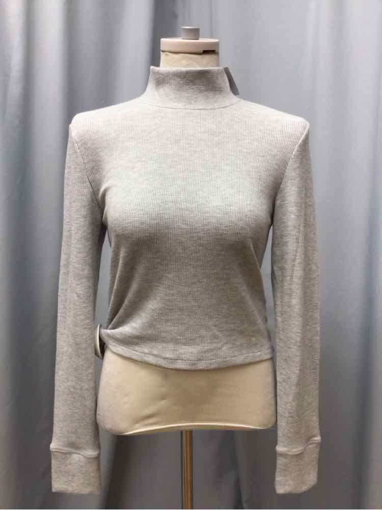 AMERICAN EAGLE SIZE LARGE Ladies TOP