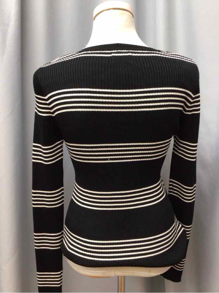 FUTURE COLLECTIVE SIZE MEDIUM Ladies TOP