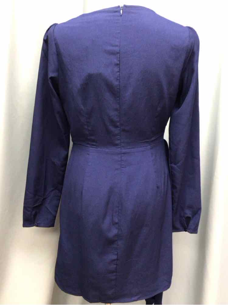 LULUS SIZE MEDIUM Ladies DRESS