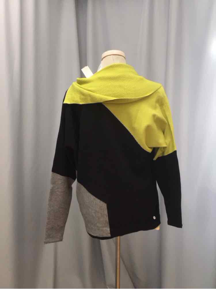 JOSEPH RIBKOFF SIZE MEDIUM Ladies TOP