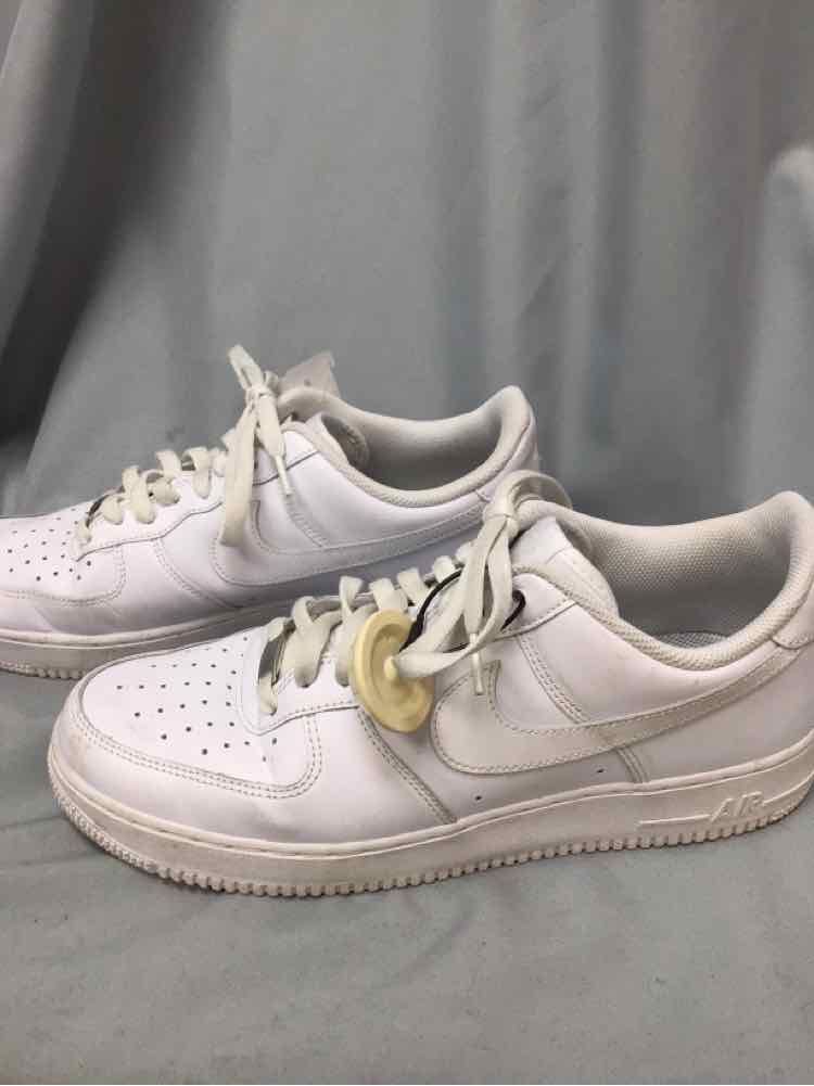 SIZE 11 1/2 NIKE Men's SHOES