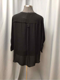 TORRID SIZE 4 X Ladies BLOUSE