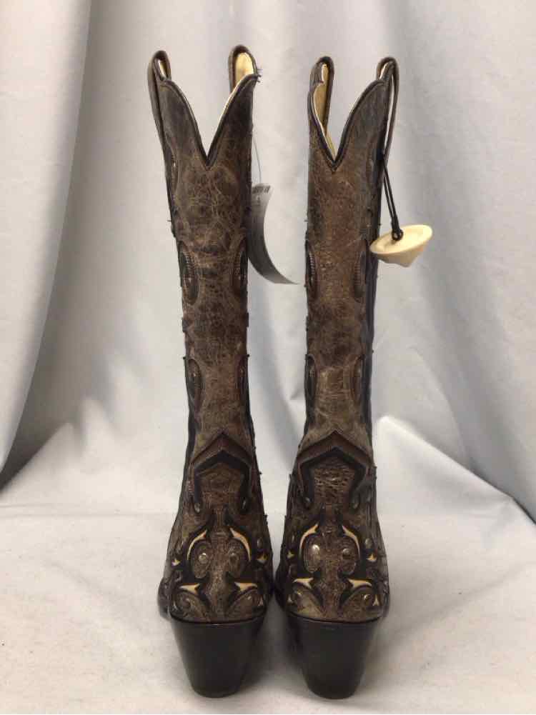 CORRAL SIZE 9 1/2 Ladies SHOES