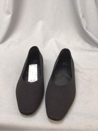 HALSTON SIZE 8 Ladies SHOES