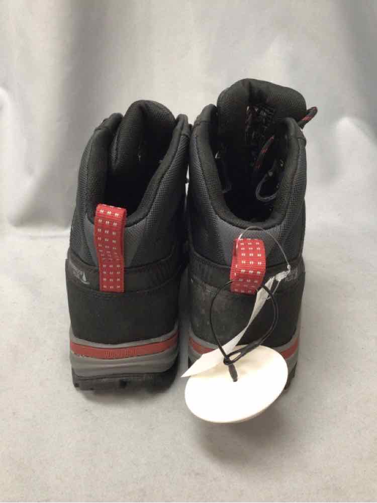 SIZE 9 1/2 WOLVERINE Men's SHOES