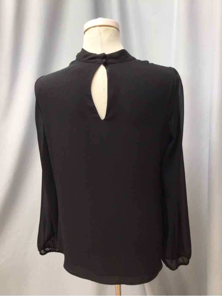 WHITE HOUSE BLACK MARKET SIZE 4 Ladies BLOUSE