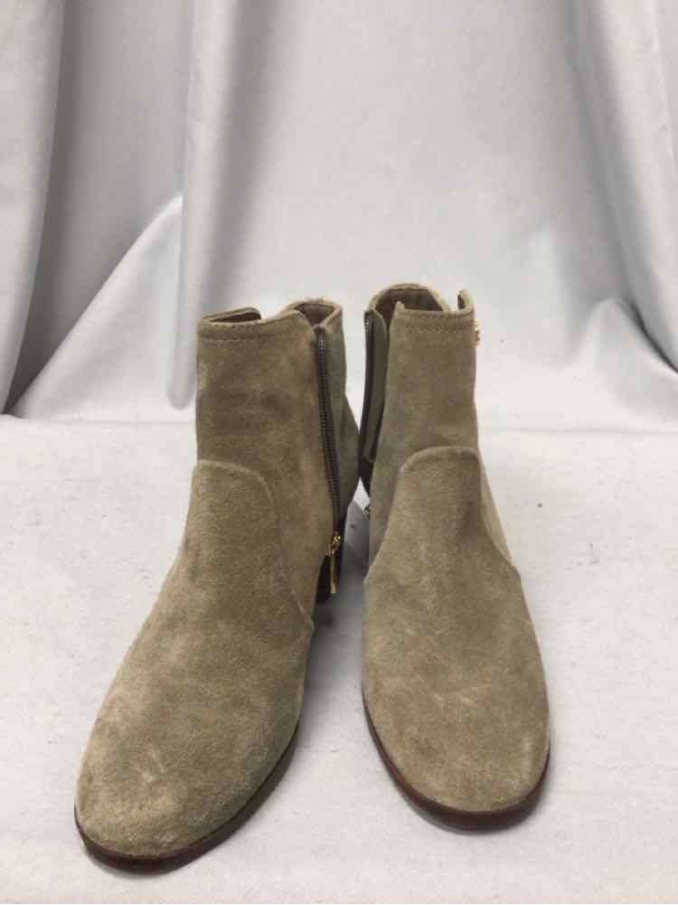 TORY BURCH SIZE 7 1/2 Ladies SHOES