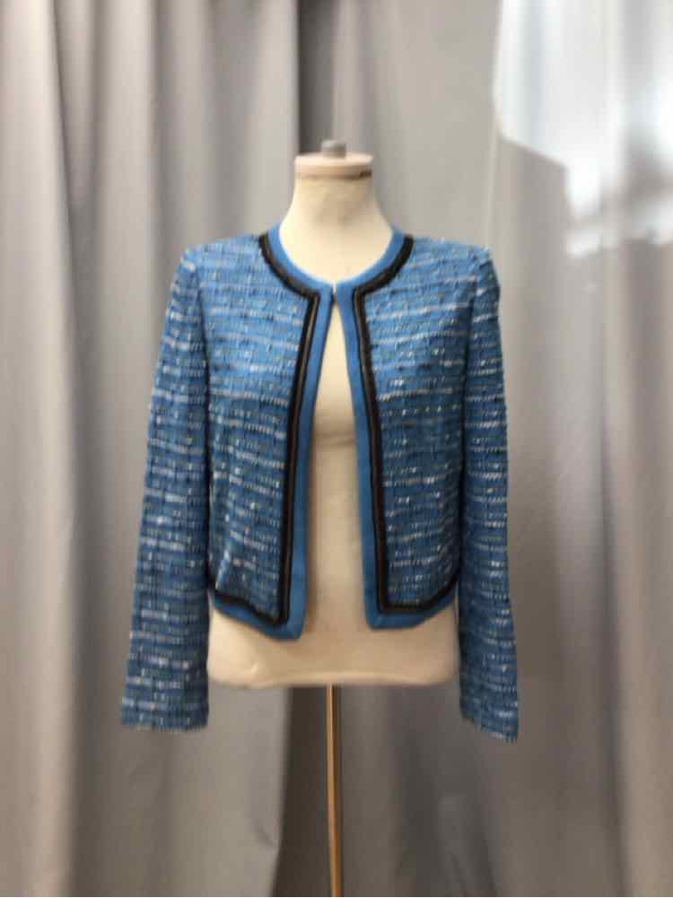ST. JOHN SIZE 4 Ladies BLAZER